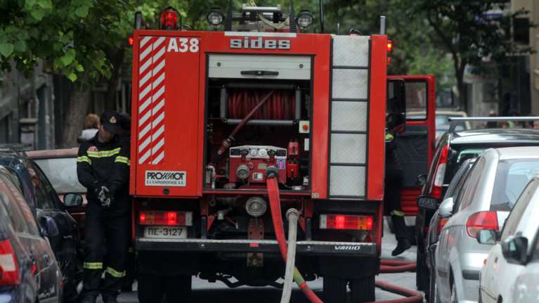 Θεσσαλονίκη: Φωτιά σε διαμέρισμα- Απεγκλωβίστηκε η οικογένεια