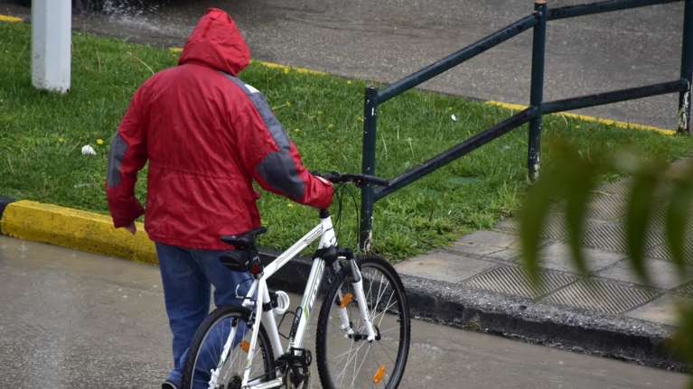 Βροχερός καιρός και μικρή πτώση της θερμοκρασίας