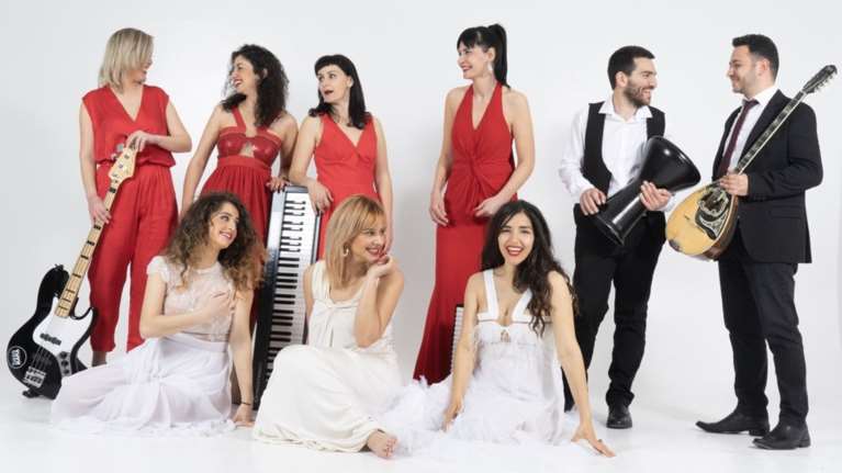 «Σερσέ Λα Φαμ», μια παράσταση για τα ρεμπέτικα και τις γυναίκες