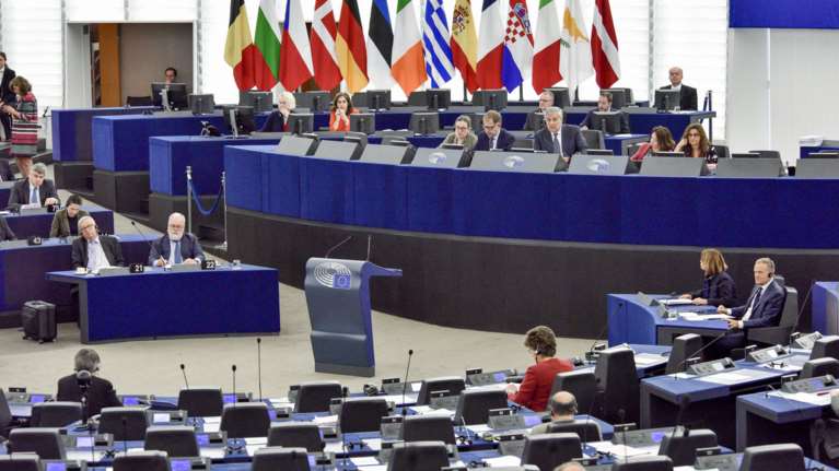 Την Τετάρτη το βράδυ το ντιμπέιτ για την προεδρία της Κομισιόν