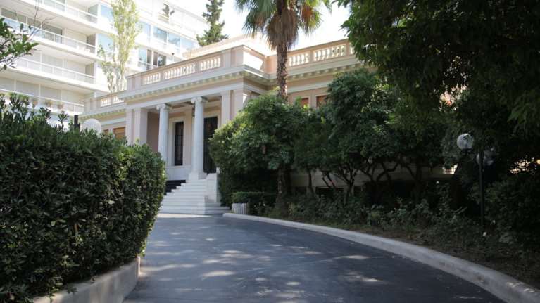 Μαξίμου: Ο κ. Μαρινάκης δικαιούται και διακαναλική ως αρχηγός κόμματος