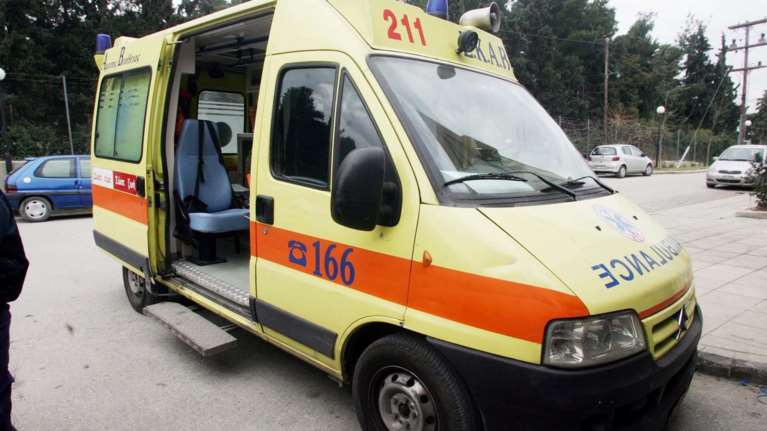 Μαζικές διακομιδές στο Νοσοκομείο Βόλου μετά το «πάρτι της χρονιάς»