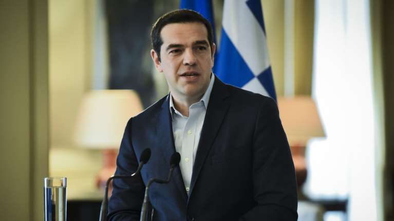 Τσίπρας στους FT: Όταν είπα στη Μέρκελ ότι θα λύσω το Μακεδονικό