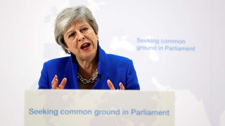 Μέι σε Εργατικούς: Τελευταία ευκαιρία