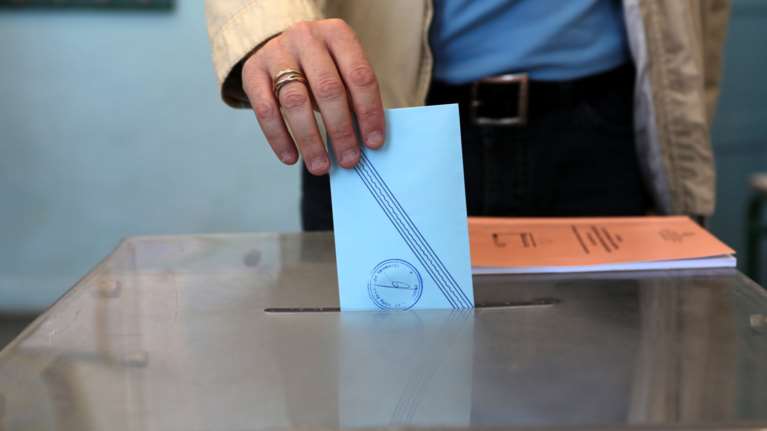 Νέο γκάλοπ: Στις 7,2 μονάδες η διαφορά ΝΔ-ΣΥΡΙΖΑ