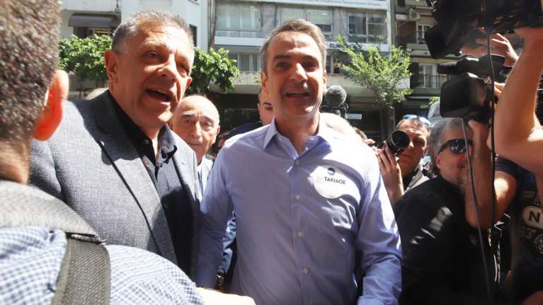 Με αυτοκόλλητο «Ταχιάος» ο Μητσοτάκης στη Θεσσαλονίκη [φωτό]