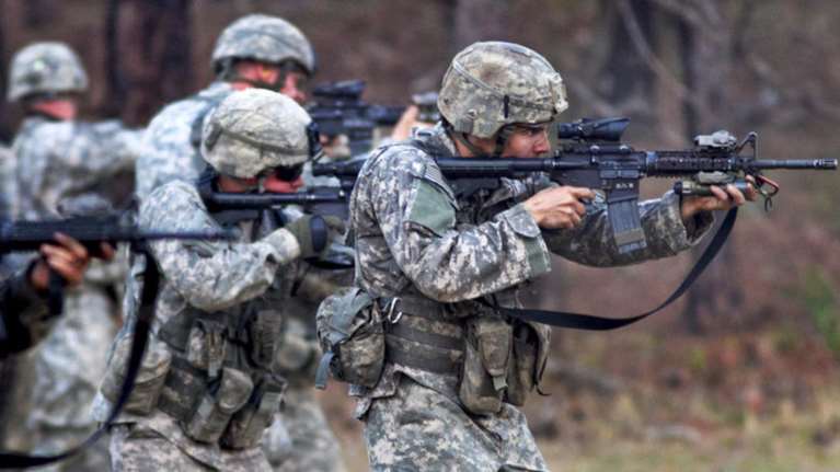 Τραμπ: Ανάπτυξη επιπλέον 1.500 ανδρών στην Μέση Ανατολή