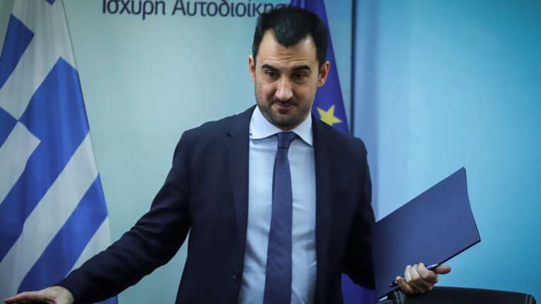 Χαρίτσης: Όλα θα κυλήσουν ομαλά με τις τέσσερις κάλπες