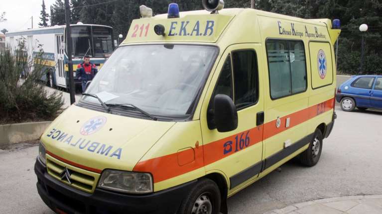 Θεσσαλονίκη: Ένταση σε εκλογικό τμήμα στην Ανάληψη – Στο νοσοκομείο γυναίκα