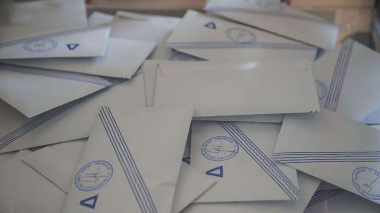 Τα πρώτα αποτελέσματα σε Αθήνα και Πειραιά