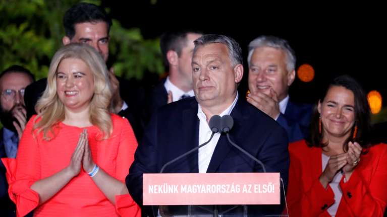 Ουγγαρία: Σαρωτική νίκη του Ορμπάν με 52,3% στις ευρωεκλογές