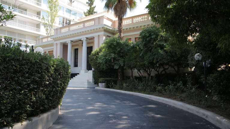 Στα μαχαίρια Μαξίμου - ΝΔ για τη νέα ηγεσία της Δικαιοσύνης