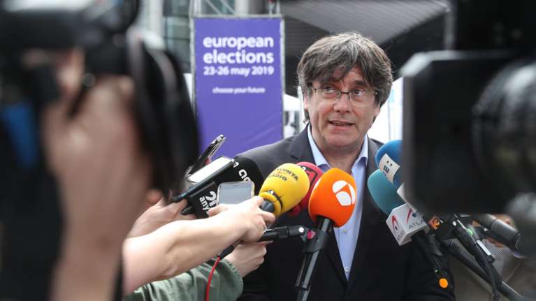 Το Ευρωκοινοβούλιο απαγόρευσε την είσοδο στον Πουτζδεμόν