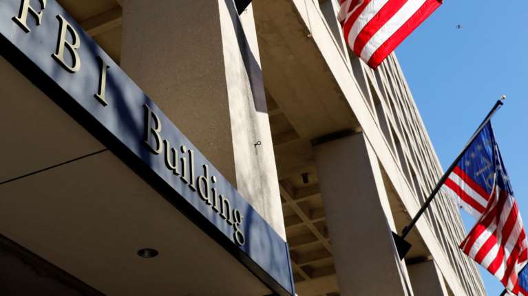 ΝΥΤ: Αγωγές 16 γυναικών στο FBI για σεξιστικές διακρίσεις