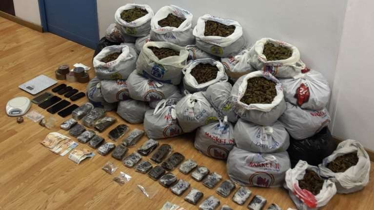 Τρεις συλλήψεις για εμπορία και διακίνηση ναρκωτικών