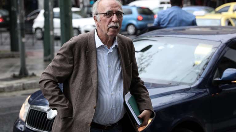 Βίτσας: Χυδαιότητες και αθλιότητες οι φήμες περί διαφωνίας μου