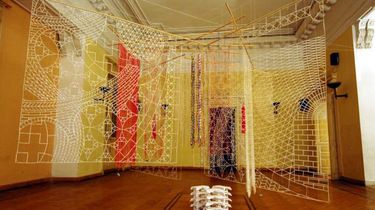 Μια εκδοχή: έργο του πρόωρα χαμένου εικαστικού Νίκου Αλεξίου