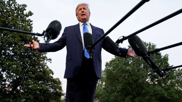 Η πλειοψηφία των Αμερικανών δεν θέλει παραπομπή Τραμπ