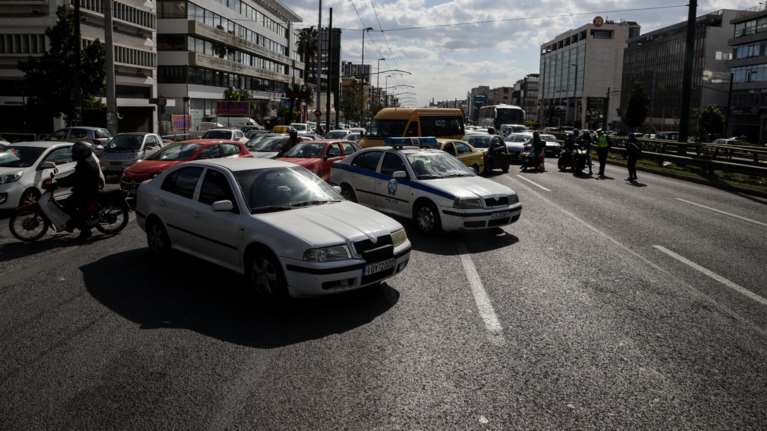 Έντονο μποτιλιάρισμα λόγω των έργων στη Συγγρού