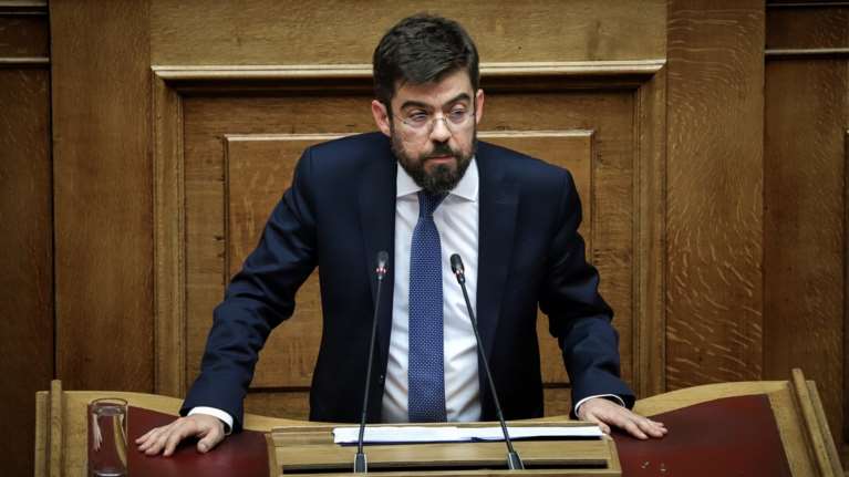 Αιχμές Καλογήρου κατά Ένωσης Εισαγγελέων για τους ποινικους κώδικες