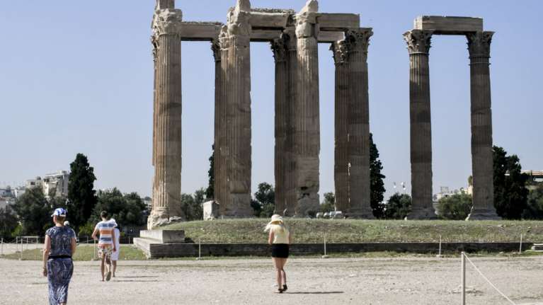 Πάνω από 33 βαθμούς η μέγιστη θερμοκρασία την Πέμπτη