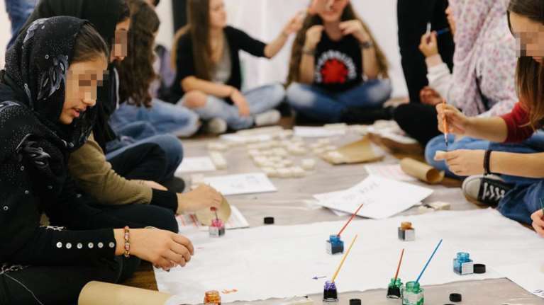 Έκθεση με έργα προσφύγων και Ελλήνων μαθητών στο  Κυκλαδικής