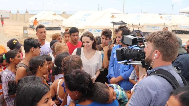 Στα σύνορα Βενεζουέλας - Κολομβίας η  Αντζελίνα Τζολί