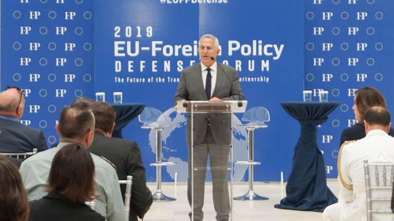 ΗΠΑ: Συνάντηση Αποστολάκη και Σάναχαν στο Πεντάγωνο