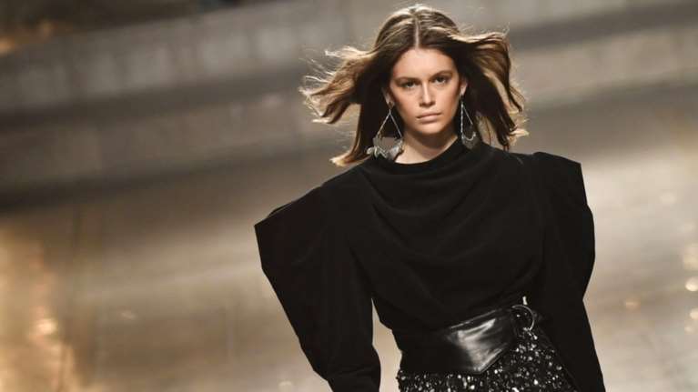 Η κόρη της Κρόφορντ άλλαξε &amp; στέλνει κοινωνικό μήνυμα μέσω social media