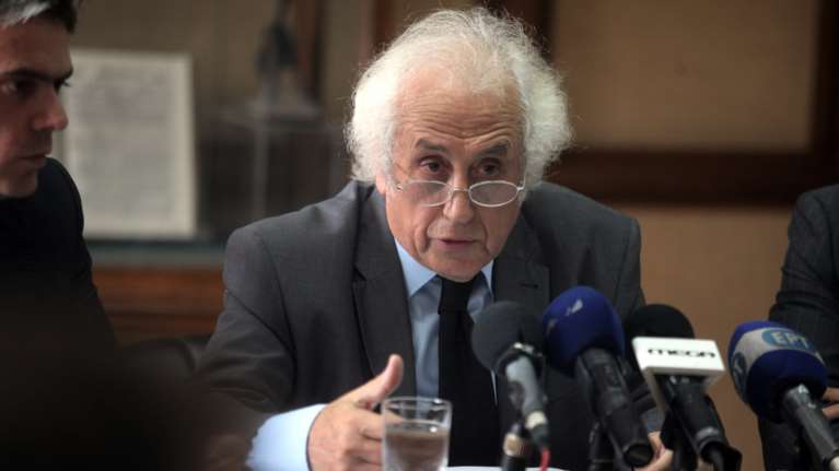 Πληροφορίες για Ρουπακιώτη υπηρεσιακό υπουργό Εσωτερικών