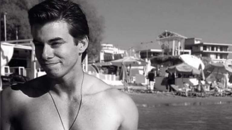 Η μητέρα του εντυπωσιακού 23χρονου είναι η πασίγνωστη...