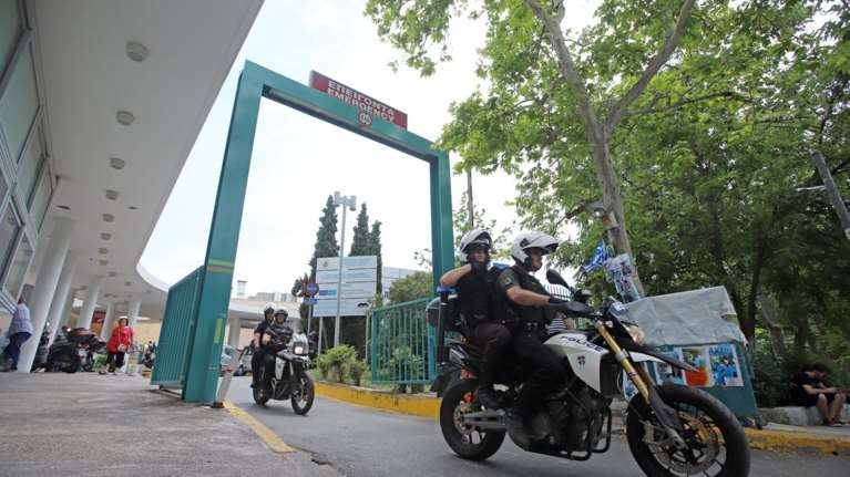 Ληστεία στο ΑΧΕΠΑ: Στην εισαγγελέα οι «γνώριμοι στην Αντιτρομοκρατική