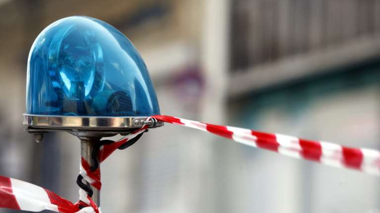 Θεσσαλονίκη:Προσήγαγαν 13χρονους που κάθονταν στο προαύλιο σχολείου!