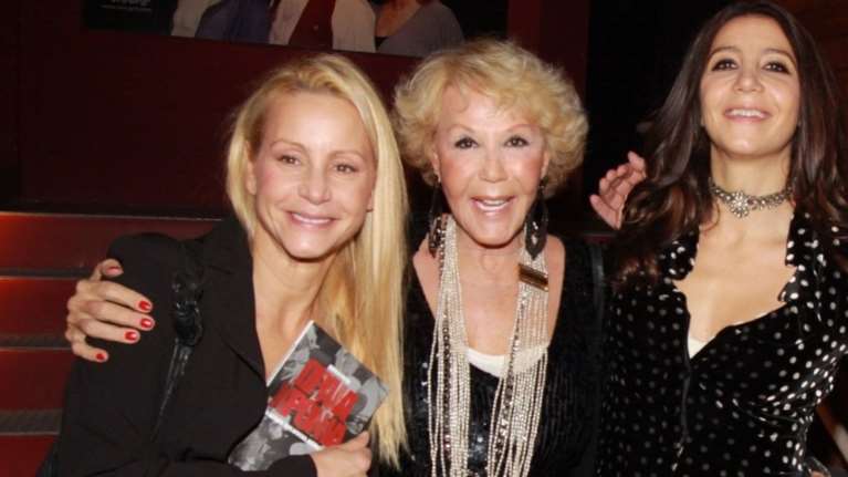 &quot;Κεραυνοί&quot; από συγγενή Λάσκαρη: &quot;Πού πήγαν οι 360.000 ευρώ από το σπίτι;&quot;