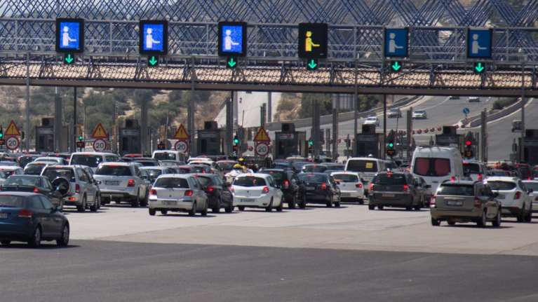 Μεγάλες αυξήσεις σε δύο στάδια στα διόδια της Αττικής Οδού