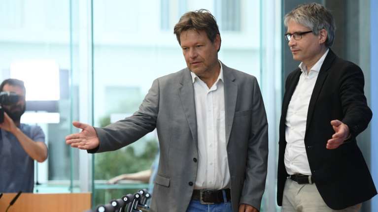 Γερμανία: Προβάδισμα για τους Πράσινους, στην 4η θέση το SPD