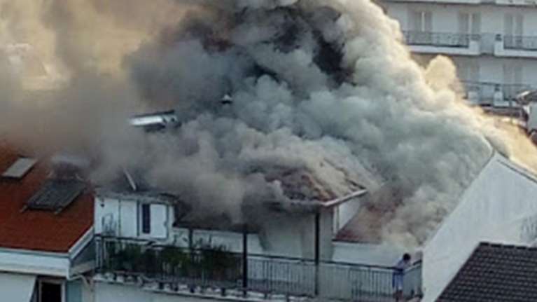 Ιωάννινα: Απεγκλωβίστηκαν ηλικιωμένοι από φλεγόμενο διαμέρισμα