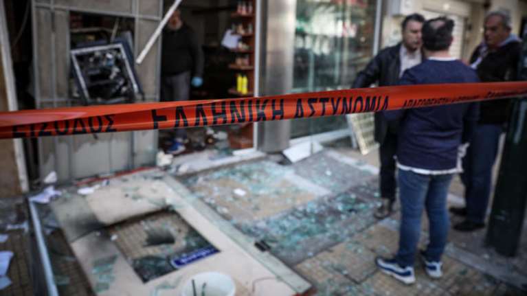 Ανατίναξαν ΑΤΜ τα ξημερώματα στη Γλυφάδα
