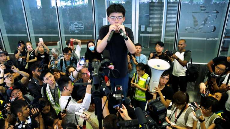 Δύο εκατομμύρια διαδηλωτές στους δρόμους του Χoνγκ Κονγκ