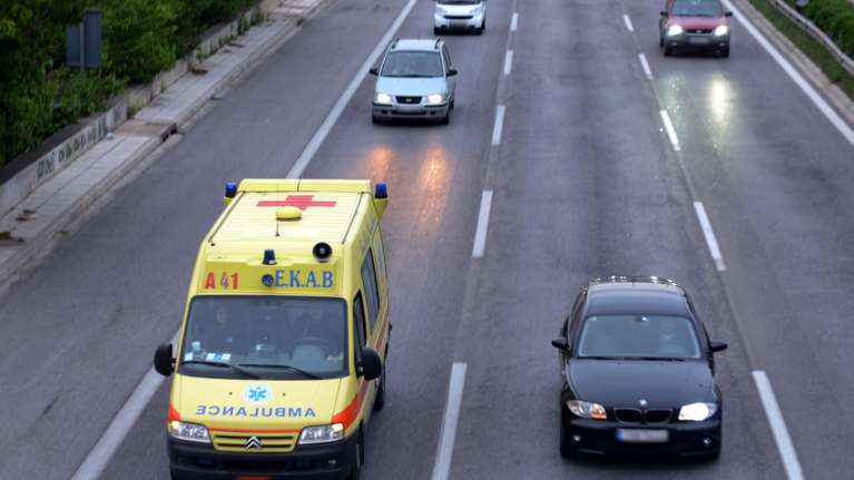 Νεκρή γυναίκα που παρασύρθηκε στην Αθηνών-Λαμίας