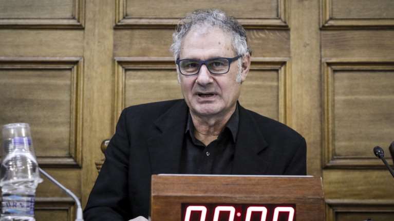 Αιχμές Σεβαστάκη για εκτράχυνση και λεκτική βία