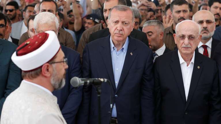 Επίθεση Ερντογάν σε Ιμάμογλου: Είναι με τους Γκιουλενιστές