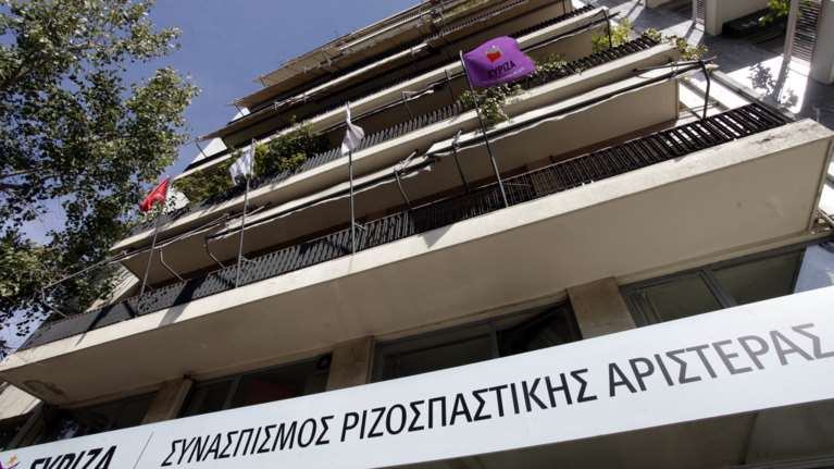 ΣΥΡΙΖΑ εναντίον Μητσοτάκη για το ντιμπέιτ