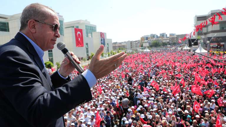 Ερντογάν: &quot;Οι Έλληνες χάρηκαν με το αποτέλεσμα στην Κωνσταντινούπολη&quot;