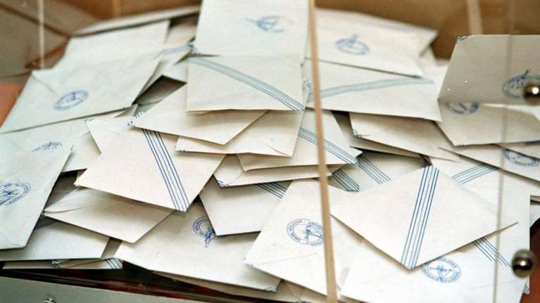 Δημοσκόπηση Opinion Poll: ΝΔ 39,8% - ΣΥΡΙΖΑ 27% - ΚΙΝΑΛ 6,4%