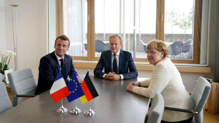 Le Monde: Σφαγή στη Σύνοδο Κορυφής  για τις θεσεις κλειδιά σε Ε.Ε.