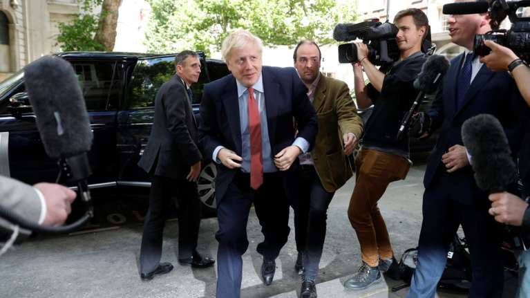 DW: Πλήττεται καίρια η ηθική αξιοπιστία του Μπόρις Τζόνσον