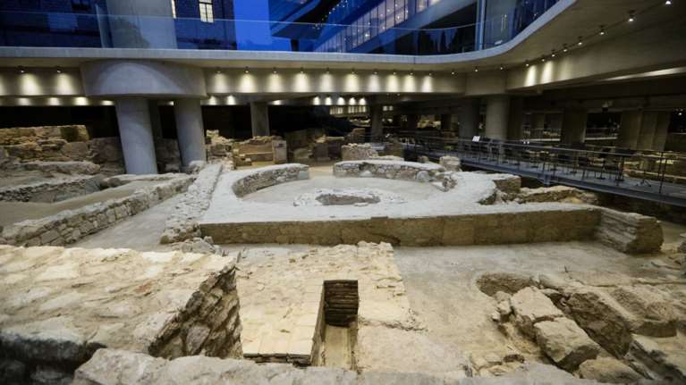 Περιήγηση στη σπουδαία ανασκαφή του Μουσείου Ακρόπολης