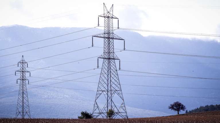 Έκρηξη στην τιμή της ηλεκτρικής ενέργειας: Αυξήθηκε 29% η μεγαβατώρα μέσα σε μια ημέρα - Εφτασε τα 362 ευρώ