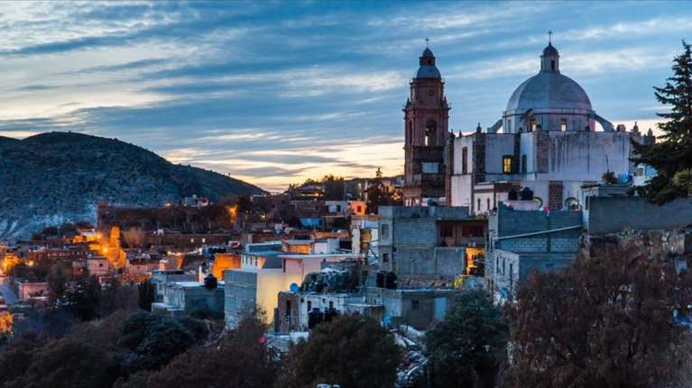 Πωλούνται σπίτια εμπόρων ναρκωτικών και πολυτελή διαμερίσματα